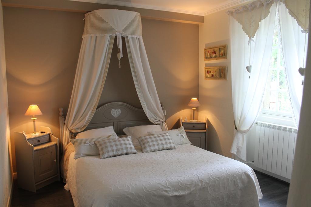 Chambres D'Hotes Le Bois Trinquille Saint-Viance Εξωτερικό φωτογραφία